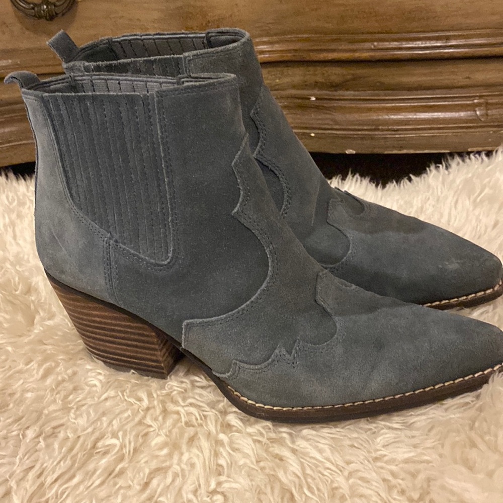 Sam Edelman bootie 7.5, minor wear on toe box